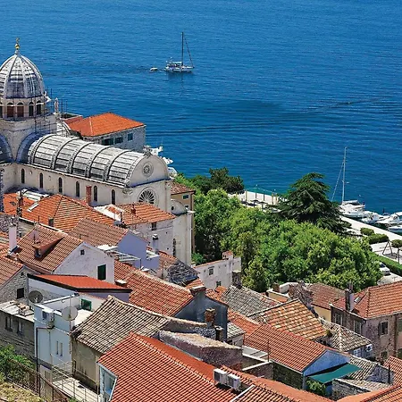 Cozy In With Kitchen Apartment Sibenik
