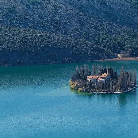 Apartamento One-bedroom In Šibenik